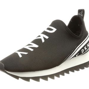Dkny Abbi Black & White knit sneaker Women’s size 8 Brand New With Tags